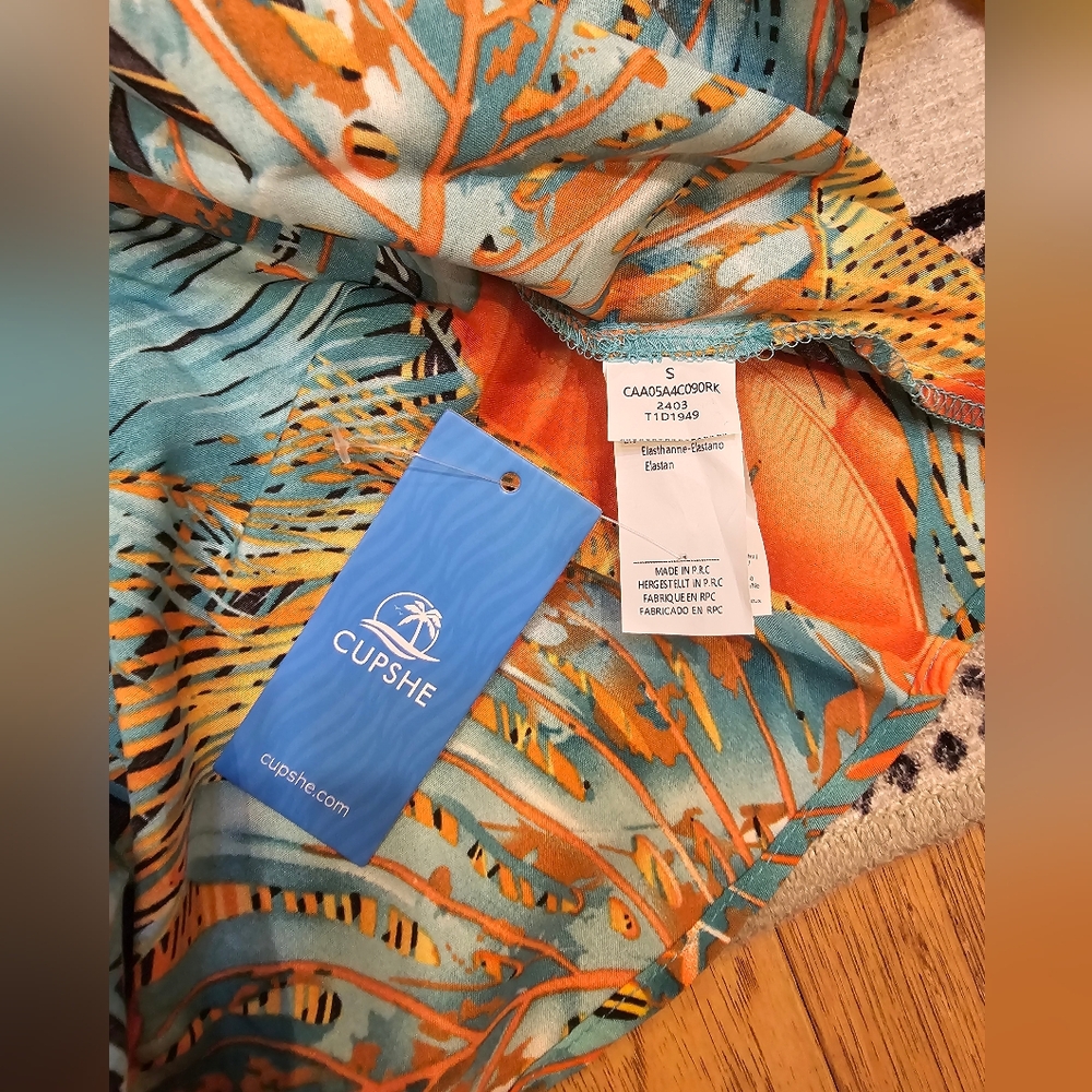 NWT Cupshe tropical abstract halter next maxi dress $45 small Backless summer - Picture 9 of 12